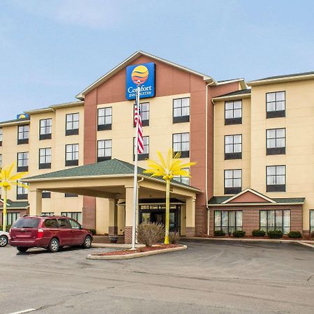 Comfort Inn & Suites Kent - University Area Exteriör bild